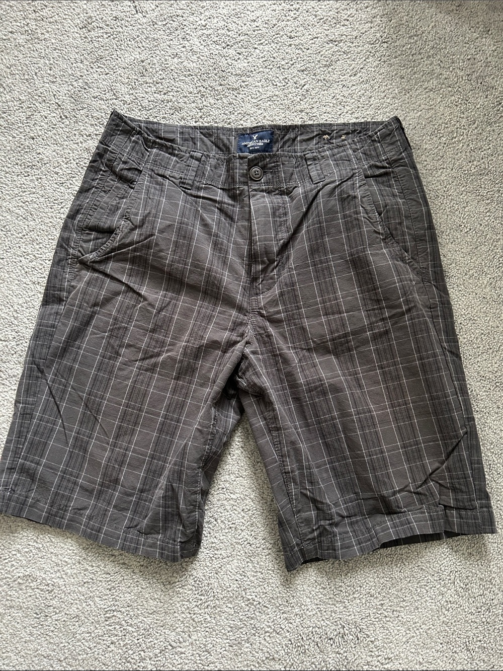 Men's American Eagle Gray Plaid Casual Shorts